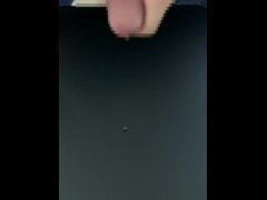男一人でオナニーしている　射精もあり - Screenshot 3 of 16 - Masturbation