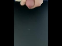 男一人でオナニーしている　射精もあり - Screenshot 7 of 16 - Asian