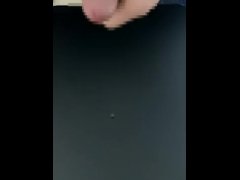 男一人でオナニーしている　射精もあり - Screenshot 8 of 16 - Masturbation