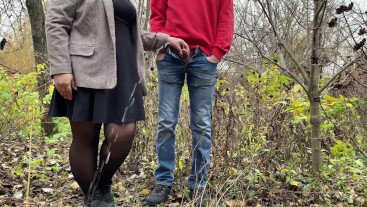 Толстая свекровь правит мочой