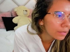 Sexy virtual slut makes content for her onlyfans while broadcasting on her webcam show - Screenshot 5 of 16 - Small Tits