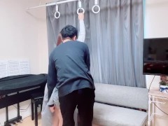 吊り革が届いたから彼女と電車ごっこしてお尻を触りまくったら楽しすぎて大興奮-素人カップル/日本人/イメージプレイ/個人撮影 - Screenshot 11 of 16 - Japanese