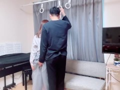 吊り革が届いたから彼女と電車ごっこしてお尻を触りまくったら楽しすぎて大興奮-素人カップル/日本人/イメージプレイ/個人撮影 - Screenshot 4 of 16 - Train