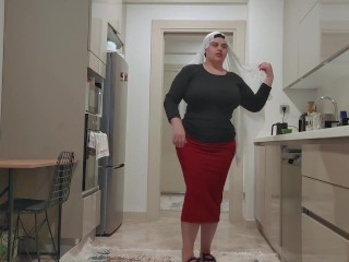 My Stepmother Wears a Skirt for me and Shows me her Big Butt.