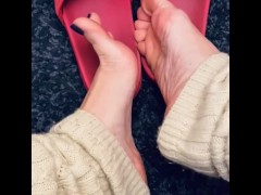 Slides and hot milf feet, legwarmers, perfect nails, and wrinkles included! Foot fetish