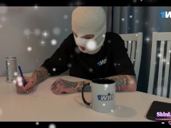 Дед Мороз подарил самый лучший подарок на новый год! С сюжетом и разговорами - Screenshot 1 of 16 - New Year