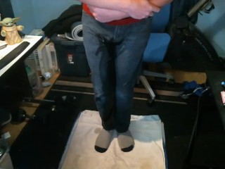 Full Bladder Explodes into my Jeans and Soaks my Socks!