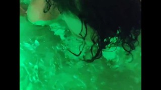 Wide and husband fucking in the jacuzzi
