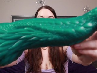 Sex Toy Review: mr Hankey's new "DILDOS & DRAGONS" Unboxing & Review - Sydney Screams