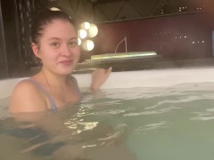 Video seduced a stranger and persuaded her for a blowjob in a public sauna
