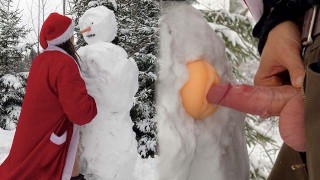 Santa se folla a una dama de la nieve - 4k 60fps