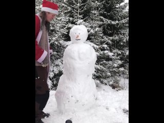 Santa fucks a snow woman - Vertical 60fps