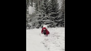 Santa fucks a snow woman - Vertical 60fps