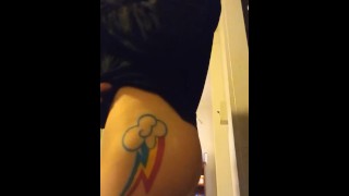 (short) Rainbow Dash Slaps her ass