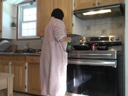 Preview 2 of Iranian mother fucked in kitchen سکس با زن جنده همسایه امیر توروخدا بزار برم