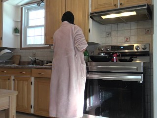 Iranian Mother Fucked in Kitchen سکس با زن جنده همسایه امیر توروخدا بزار برم