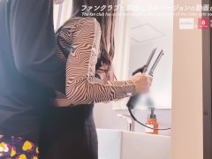 【ハメ撮り】ホテルの洗面所で彼女に生挿入！気持ち良すぎて我慢できずに中出しして妊娠不可避?!　個人撮影/日本人/素人カップル/生ハメ/手コキ/無修正/まろちゃんねる - Screenshot 1 of 16 - Asian