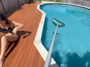 Preview 2 of UNDERWATER BLOWJOB! HORNY COLLEGE TEEN FUCKS THE POOL BOY WHILE HER PARENTS ARE OUT!
