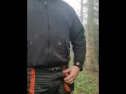 Preview 1 of Handsome plumber wanks enormous cock in the woods to sexy cum shot