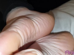 Schoolgirl feet with lot of toejam