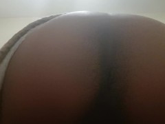 Ass shaking