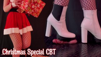 Cbt de Noël en bottes Dangerous avec Tamystarly - Ballbusting, Bootjob, Shoejob, Femdom