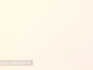 Anal pleasure with Regina ice and Léa Lazure