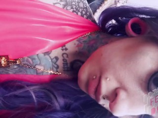 Sissy Lavaggio Del Cervello AMSR Sussurro Lattice Femdom Capelli Arcobaleno Tatuato Padrona Suicide Girl Slave Dominati