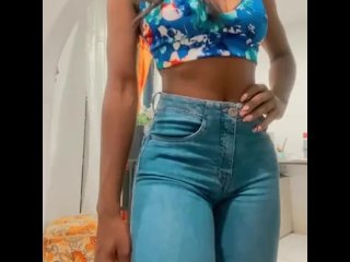 حسناء الساخنة