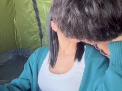 グランピング旅行後にテントの中でバレないようにセックスしたら興奮しすぎて連続イキする素人カップル　野外露出 投稿 ハメ撮り 個人撮影 声我慢 イキまくり 変態 手コキ おっぱい 美乳 巨乳 えむゆみ 8/16
