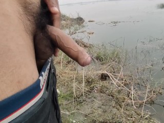 Una India Gran Polla Masturbación En El Lado De Libras