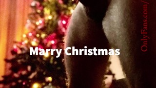 Masturbación masculina - Corrida navideña en la bola