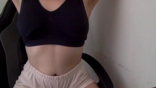 FETISH TINY WAIST- Cute 18 years old latina, brush her hair and read OnlyFans:studentwhoneedsmoney