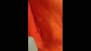 Chubby girl cums in less than a minute with new toy