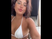 Latina Ha Imparato a Fare i Soffoconi - Pornhub.com