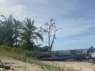 Exibicionismo Provocante Na Praia