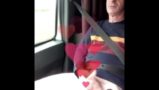 мой друг ездит по своему городу и я дрочу супер эксиб