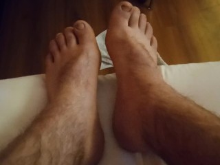 Feet Tantrum