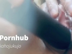 【素人熟女】ストッキングを破いてバイブでオナニーしていたらカメラにおしっこがかかりました。 - Screenshot 16 of 16 - Peeing