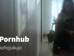 【素人熟女】ストッキングを破いてバイブでオナニーしていたらカメラにおしっこがかかりました。 - Screenshot 3 of 16 - Masturbation