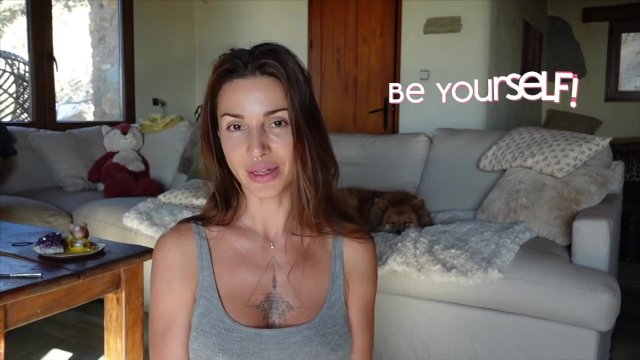 Dating & Flirting Advice with Sex Educator Roxy Fox