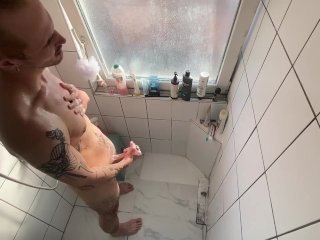 GUY TAKE A SHOWER AND MASTURBATE_HIMSELF