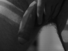 Raining outside, rather staying inside. - Screenshot 9 of 16 - Black And White