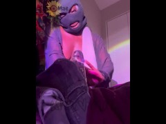 Video wet pussy slut with ski mask robs nut out of dick