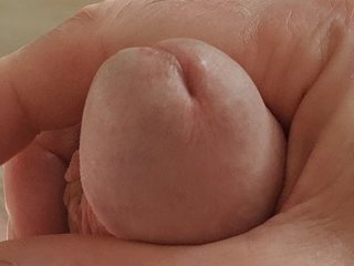 Attractive glans, quick wanking and delicious cum. Cum was eaten behind the stage)