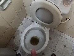 I'm going to pee in the bathroom and I don't fuck anyone