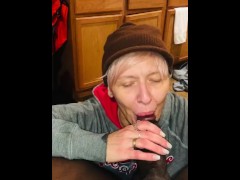 Relaxed milf sucking the black of this bbc! Dipped dick in her Jose quevo mixed drink 💃🥳💦😎