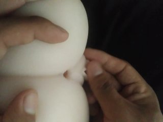 CUANDO LO QUIERES TANTO, GIME RÁPIDAMENTE - MUÑECA SEXUAL