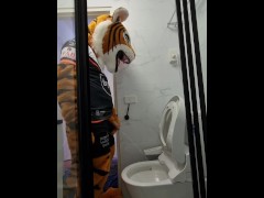 Tiger mascot peeing