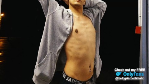 SKINNY ARAB BABE FLASHES HIS PIERCED TUMMY IN PUBLIC